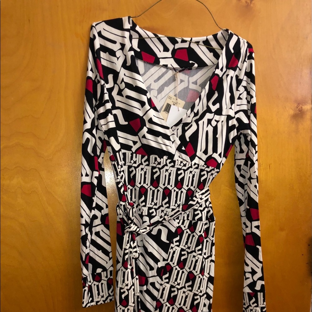 Guess multi-color dress with slit & removable belt